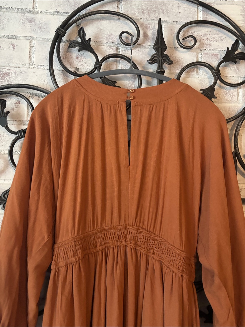Women's V-Neck Long Sleeve Maxi Dress in Rust Sz M BoHo - Picture 4 of 4